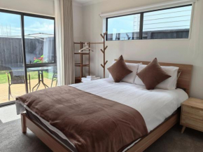 Hideaway in Green Hill Park, Hamilton